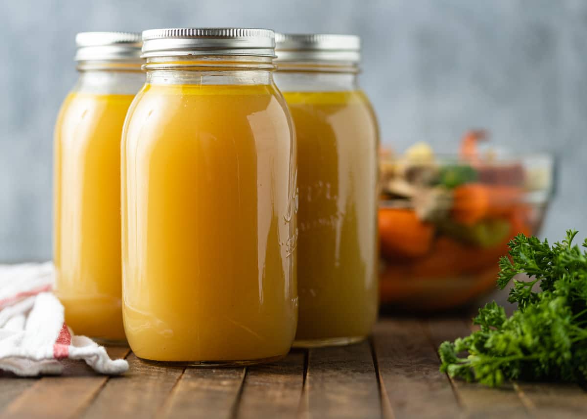 CHICKEN BONE BROTH (CANNED)